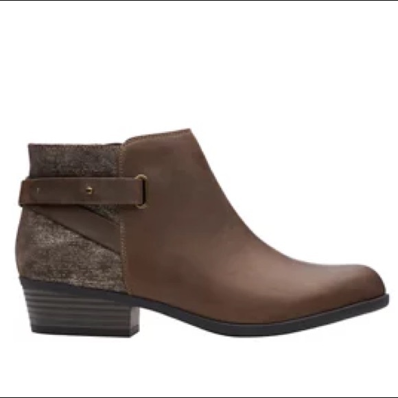 New Clarks Women's, Addiy Kara Ankle Boot - Picture 12 of 15